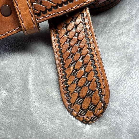 Western Brown Tooled Saddle Leather Belt With Brass Buckle Men's Size 50 - Picture 6 of 12